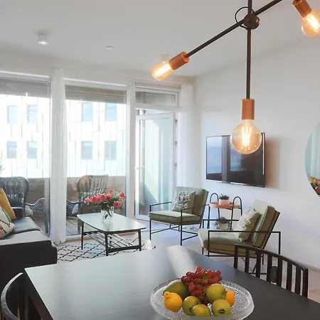 Salka Luxury 2br, 2 Bathrooms *