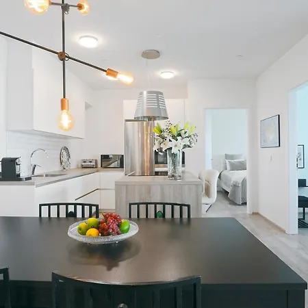 Salka Luxury 2br, 2 Bathrooms * Reykjavik
